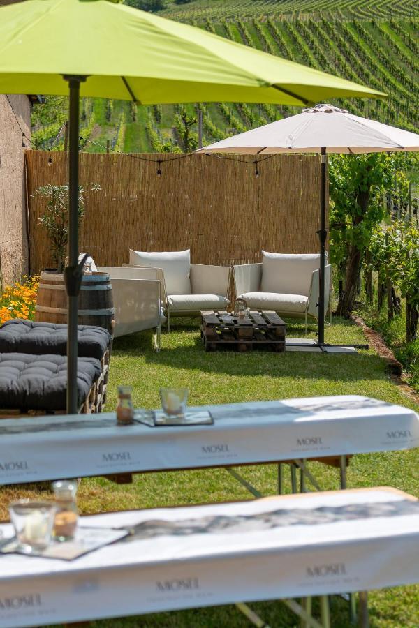 Weingut J. A. Meyer Bed & Breakfast Винтрих Екстериор снимка