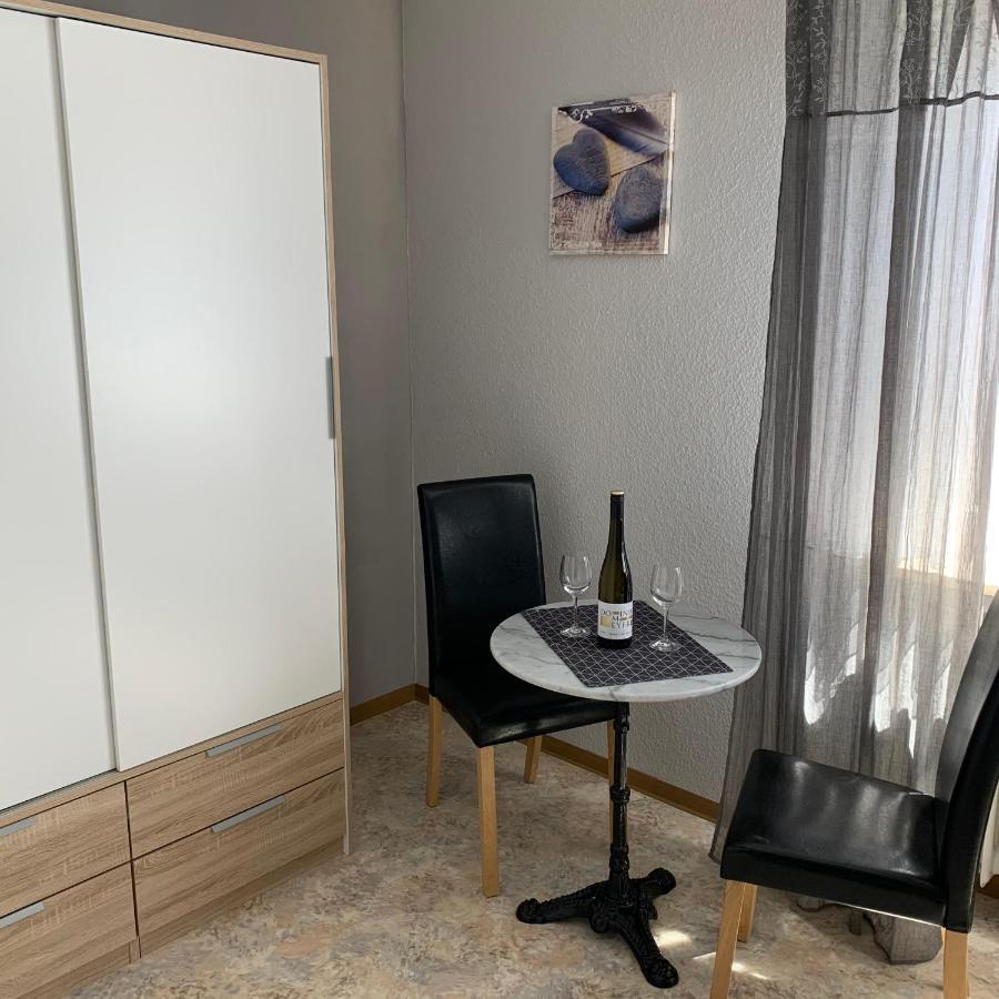 Weingut J. A. Meyer Bed & Breakfast Винтрих Екстериор снимка