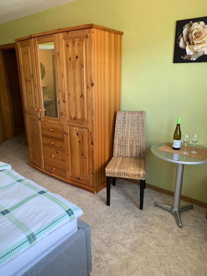 Weingut J. A. Meyer Bed & Breakfast Винтрих Екстериор снимка